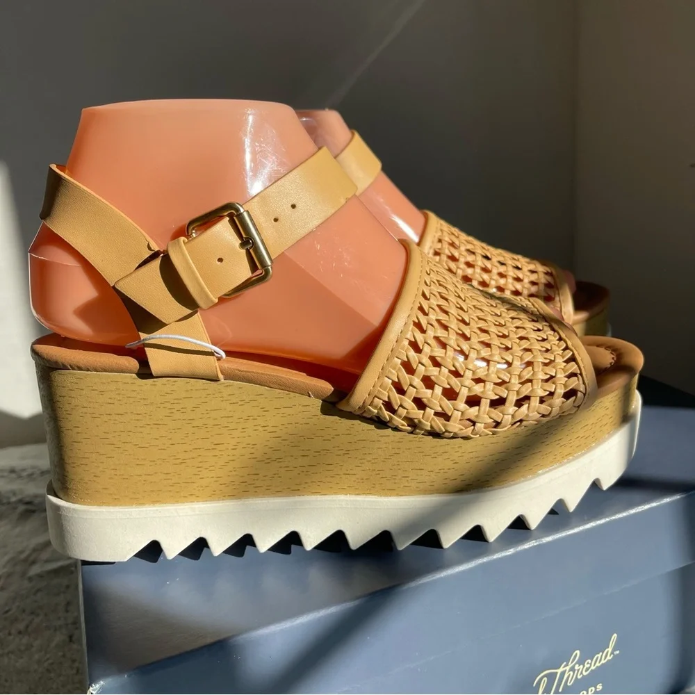 Universal Thread Alba Memory Foam Wedge Platform Sandals, Tan, Women's